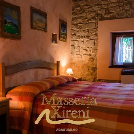 Masseria Xireni Κατάλυμα σε φάρμα Castellana Sicula