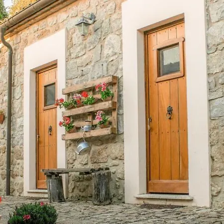 Masseria Xireni Κατάλυμα σε φάρμα Castellana Sicula