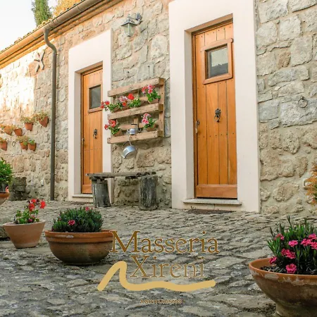 Κατάλυμα σε φάρμα Masseria Xireni
